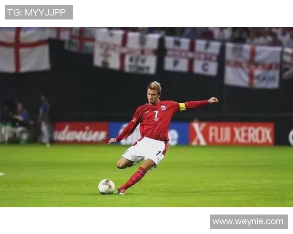 足球明星风采尽显精彩瞬间照片集锦带你领略绿茵场上的传奇魅力 足球明星风采尽显精彩瞬间照片集锦带你领略绿茵场上的传奇魅力